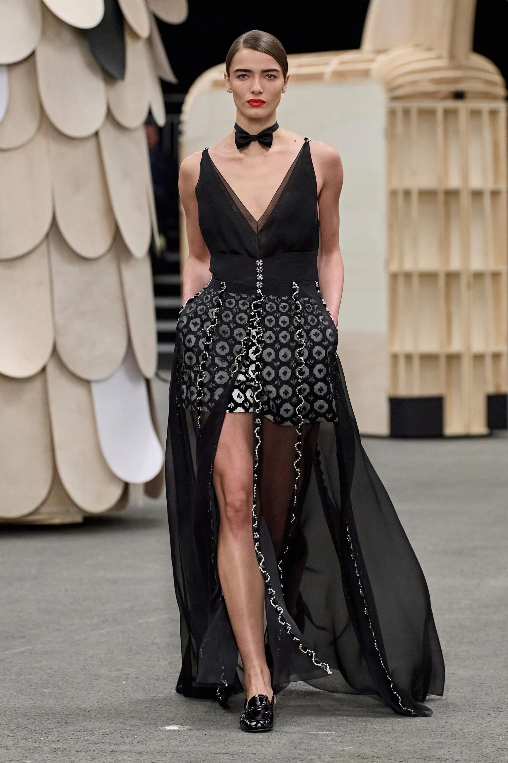 00045-chanel-spring-2023-couture-gorunway